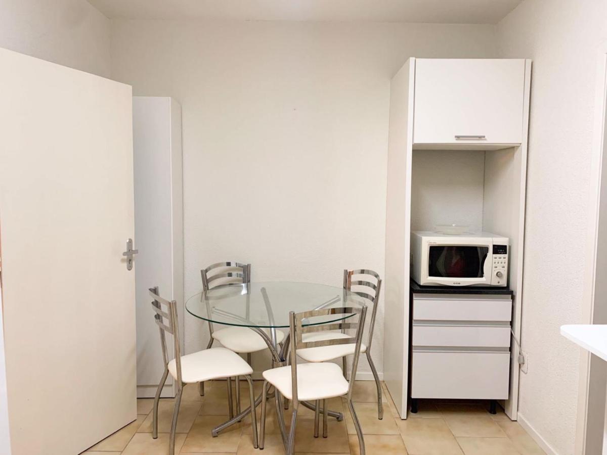 Apartamento Itapema na Av principal à 50 m da praia Exterior foto